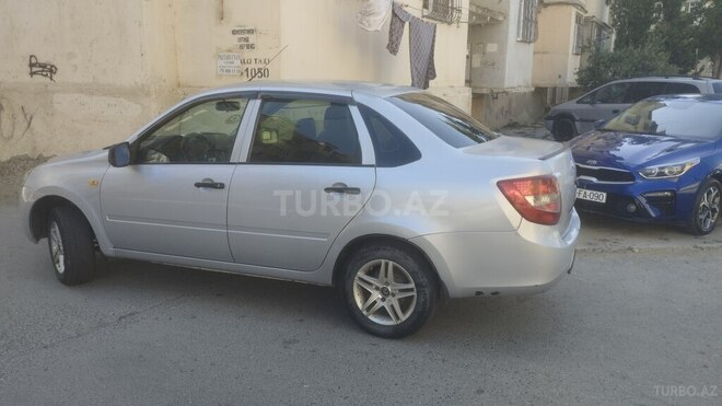 LADA (VAZ) Granta 2013, 338,895 km - 1.6 л - Sumqayıt