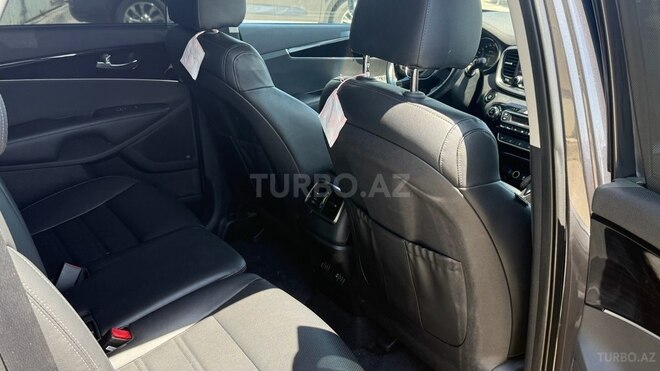 Kia Sorento-4