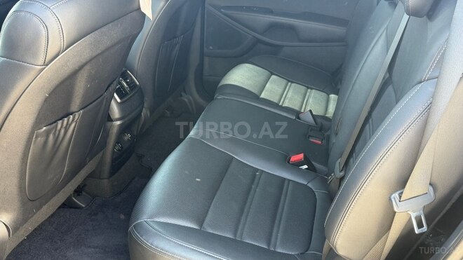 Kia Sorento-11