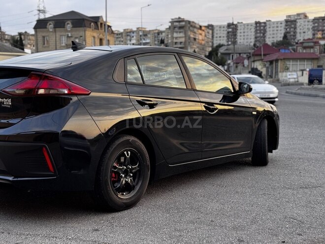 Hyundai IONIQ-3