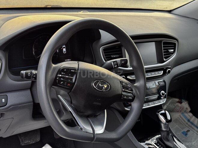 Hyundai IONIQ-4