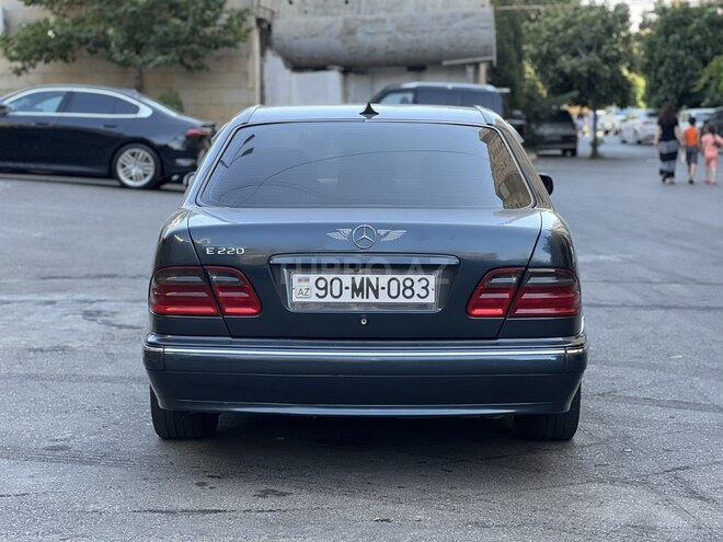 Mercedes E 220 d 2000, 321,242 km - 2.2 l - Bakı