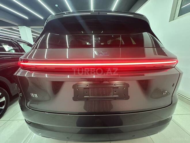 Li Auto L7-13