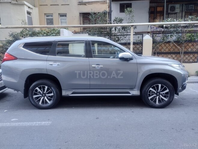 Mitsubishi Pajero Sport 2018, 90,738 km - 3.0 l - Bakı