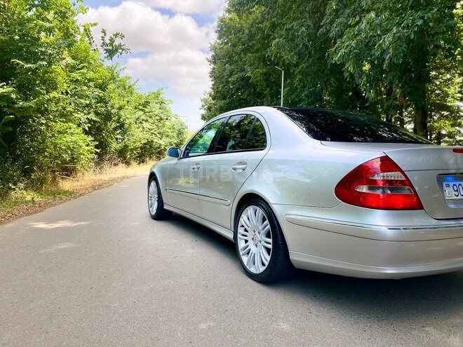 Mercedes E 240 2004, 245,800 km - 2.6 l - Masallı