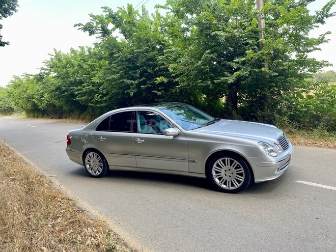 Mercedes E 240 2004, 245,800 km - 2.6 l - Masallı