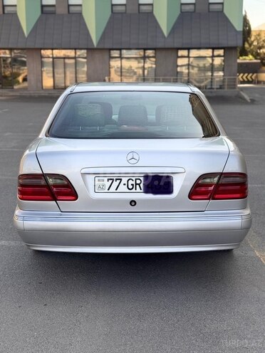 Mercedes E 220 d 2000, 429,000 km - 2.2 l - Xırdalan