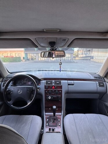 Mercedes E 220 d 2000, 429,000 km - 2.2 l - Xırdalan