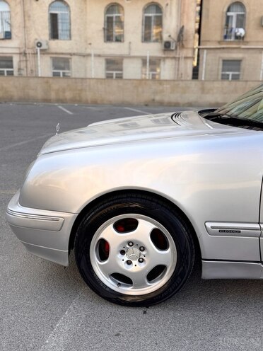 Mercedes E 220 d 2000, 429,000 km - 2.2 l - Xırdalan
