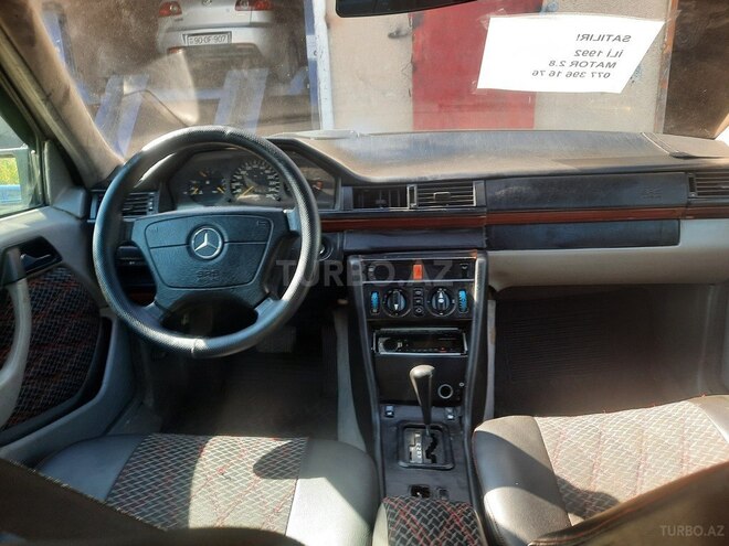 Mercedes E 280 1992, 325,432 km - 2.8 л - Bakı