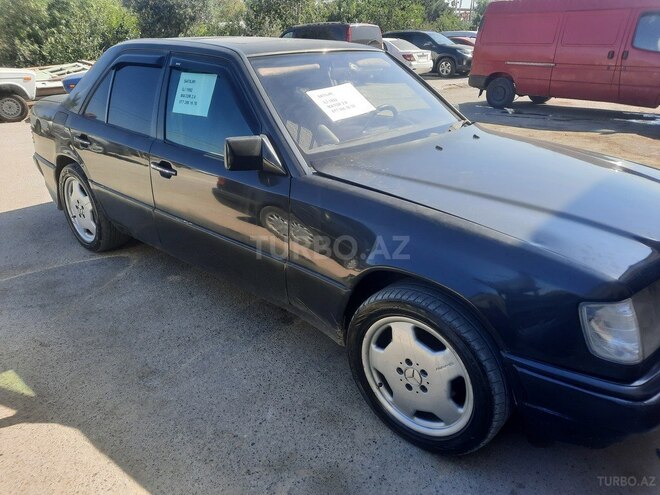 Mercedes E 280 1992, 325,432 km - 2.8 л - Bakı