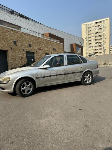 Opel Vectra 1997, 310,000 km - 1.8 l - Bakı