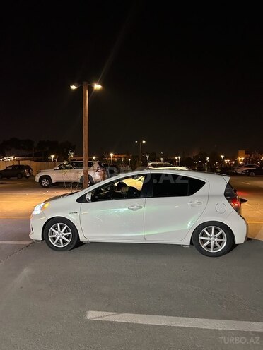Toyota Prius C 2012, 249,448 km - 1.5 l - Bakı