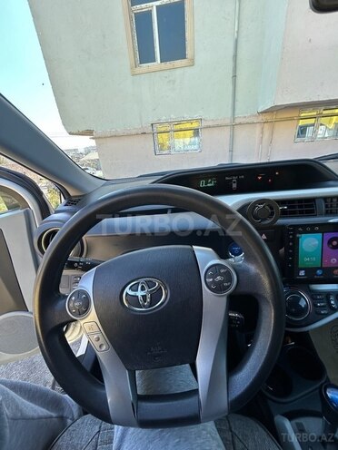 Toyota Prius C 2012, 249,448 km - 1.5 l - Bakı