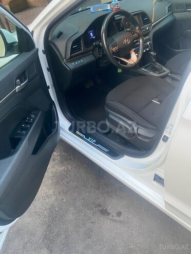 Hyundai Elantra 2019, 144,841 km - 2.0 l - Bakı