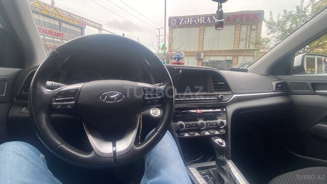 Hyundai Elantra 2019, 144,841 km - 2.0 l - Bakı