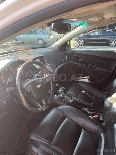 Chevrolet Cruze-8
