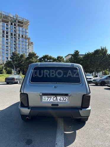 LADA (VAZ) Niva-11