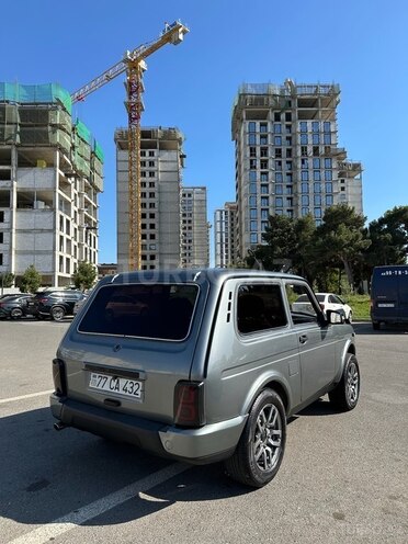 LADA (VAZ) Niva-16