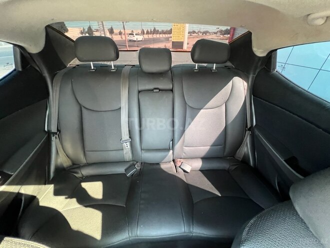 Hyundai Elantra 2011, 242,000 km - 1.8 l - Bakı