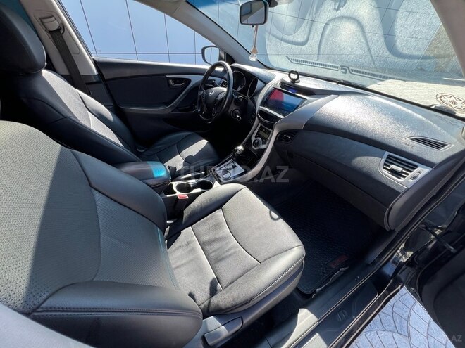 Hyundai Elantra 2011, 242,000 km - 1.8 l - Bakı