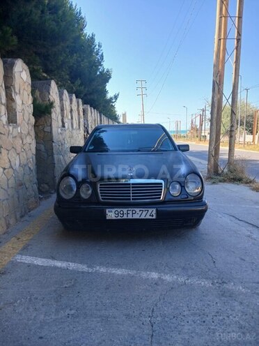 Mercedes E 240 1998, 428,000 km - 2.4 l - Bakı