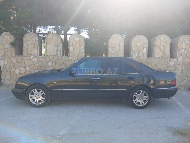 Mercedes E 240 1998, 428,000 km - 2.4 l - Bakı