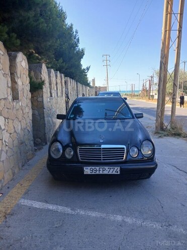Mercedes E 240 1998, 428,000 km - 2.4 l - Bakı