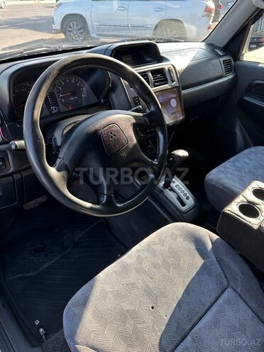 Mitsubishi Pajero io 2000, 276,000 km - 2.0 л - Bakı