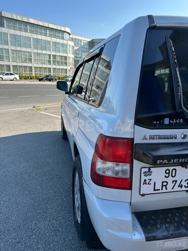 Mitsubishi Pajero io 2000, 276,000 km - 2.0 л - Bakı