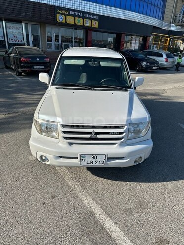 Mitsubishi Pajero io 2000, 276,000 km - 2.0 л - Bakı