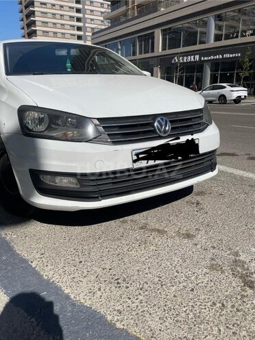 Volkswagen Polo 2018, 300,000 km - 1.5 л - Bakı