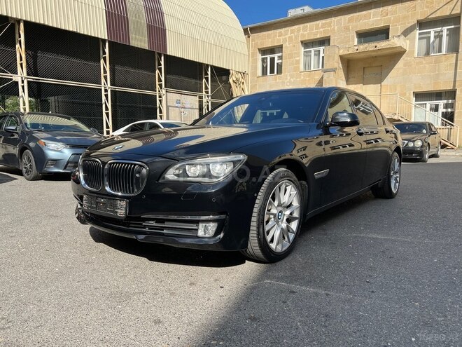 BMW 750 2015, 200,000 km - 4.4 l - Bakı