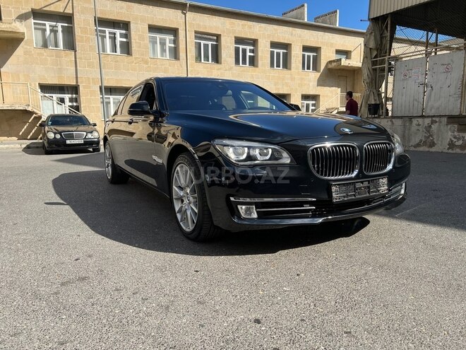BMW 750 2015, 200,000 km - 4.4 l - Bakı
