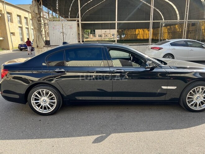 BMW 750 2015, 200,000 km - 4.4 l - Bakı