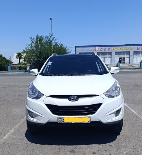 Hyundai ix35 2013, 193,000 km - 2.0 л - Qazax