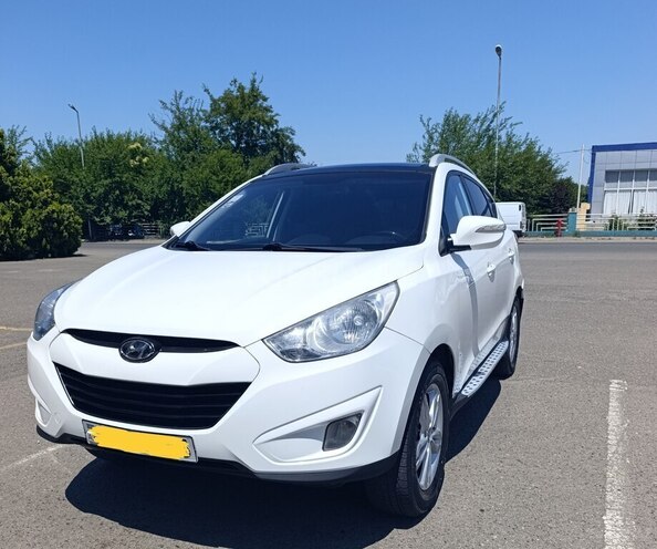 Hyundai ix35 2013, 193,000 km - 2.0 л - Qazax