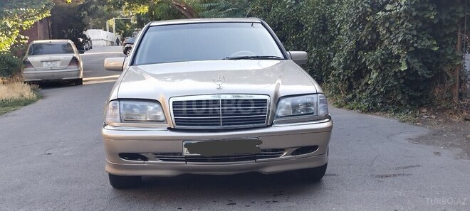 Mercedes C 230 2000, 246,884 km - 2.3 л - Bakı