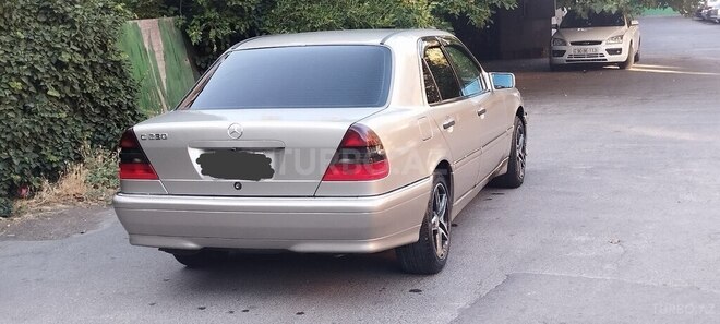 Mercedes C 230 2000, 246,884 km - 2.3 л - Bakı