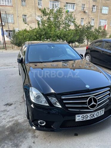 Mercedes E 250 2009, 155,000 km - 1.8 l - Sumqayıt