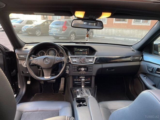 Mercedes E 250 2009, 155,000 km - 1.8 l - Sumqayıt