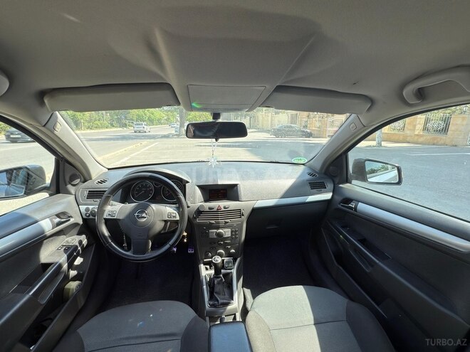 Opel Astra 2005, 280,000 km - 1.4 l - Gəncə