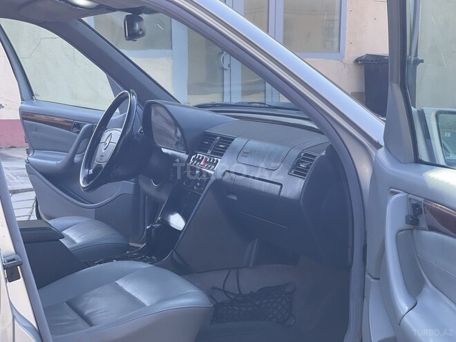 Mercedes C 230 1998, 250,000 km - 2.3 l - İmişli