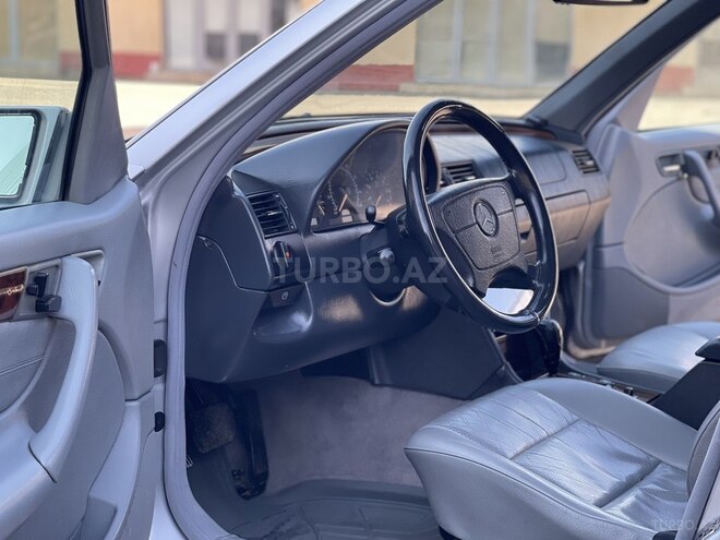 Mercedes C 230 1998, 250,000 km - 2.3 l - İmişli