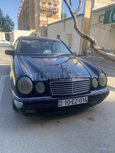 Mercedes E 240 1998, 393,000 km - 2.4 l - Bakı