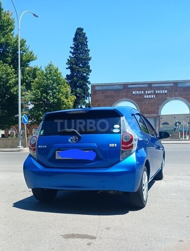 Toyota Aqua 2014, 129,000 km - 1.5 l - Bakı