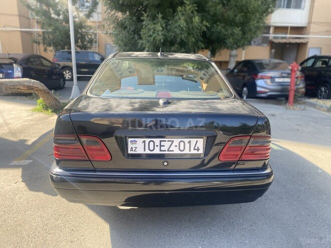 Mercedes E 240 1998, 393,000 km - 2.4 l - Bakı