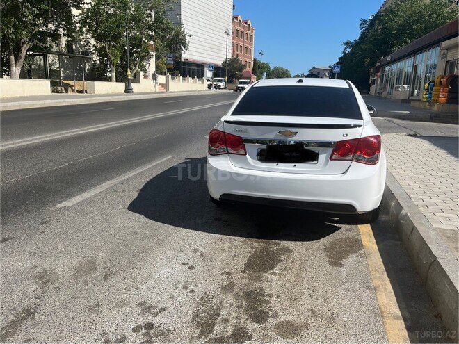 Chevrolet Cruze-6