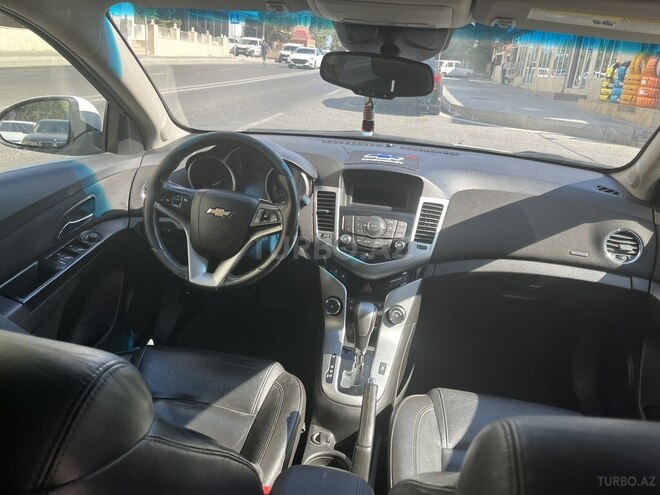 Chevrolet Cruze-9