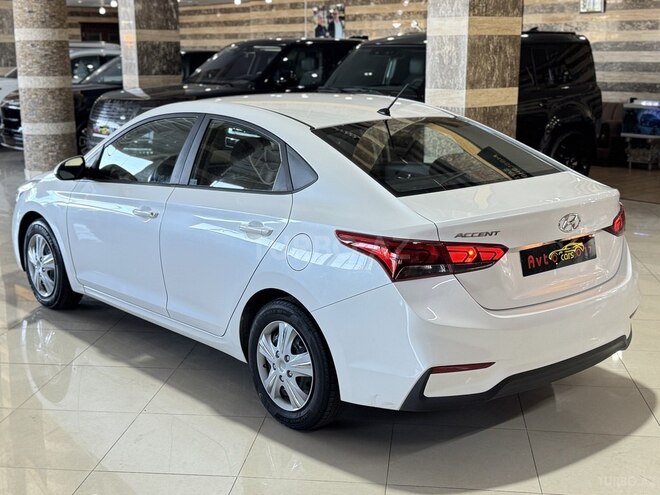 Hyundai Accent 2019, 96,000 km - 1.6 л - Bakı